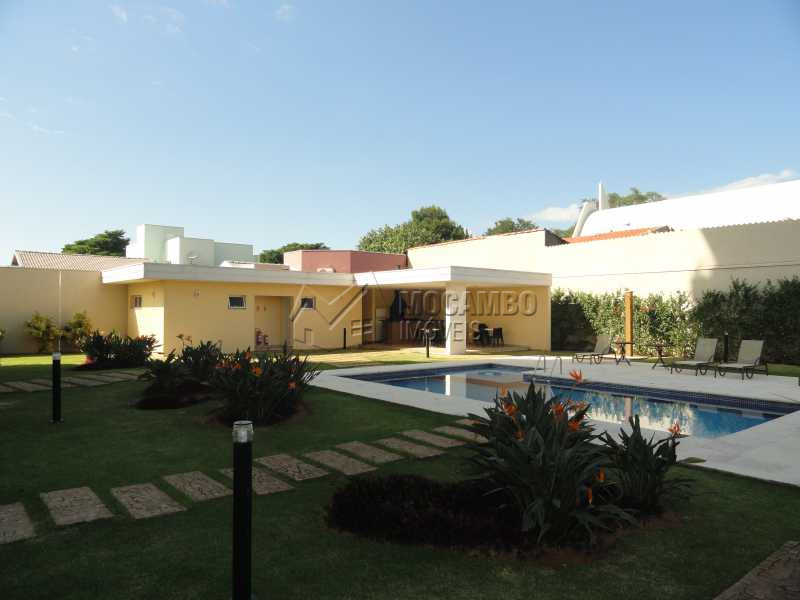 Conheça Piscina Edifício Raritá do imóvel - Apartamento Condomínio Edifício Raritá, Itatiba, Centro,Vila Santa Cruz, SP À Venda, 3 Quartos, 120m² - FCAP30355 - 16 Piscina Edifício Raritá - Apartamento Condomínio Edifício Raritá, Itatiba, Centro,Vila Santa Cruz, SP À Venda, 3 Quartos, 120m² - FCAP30355 - 16