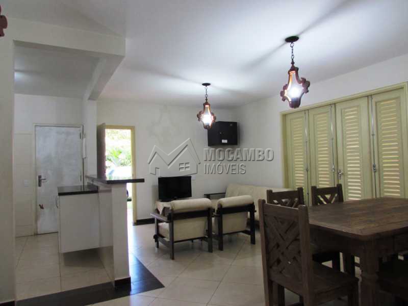 Conheça Sala do imóvel - Sítio 25000m² à venda Itatiba,SP - R$ 1.100.000 - FCSI30001 - 21 Sala - Sítio 25000m² à venda Itatiba,SP - R$ 1.100.000 - FCSI30001 - 21