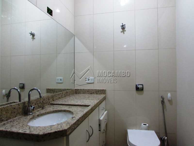 Conheça Banheiro Suíte do imóvel - Sítio 25000m² à venda Itatiba,SP - R$ 1.100.000 - FCSI30001 - 30 Banheiro Suíte - Sítio 25000m² à venda Itatiba,SP - R$ 1.100.000 - FCSI30001 - 30