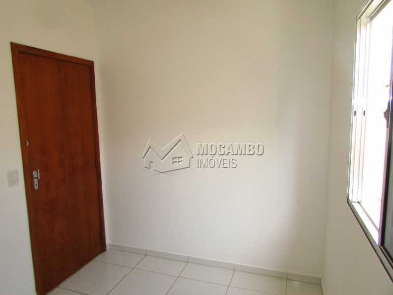 Conheça Dormitório 01 do imóvel - Casa 3 Quartos Para Alugar Itatiba,SP - R$ 1.300 - FCCA30892 - 7 Dormitório 01 - Casa 3 Quartos Para Alugar Itatiba,SP - R$ 1.300 - FCCA30892 - 7