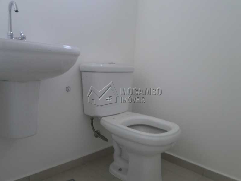 Conheça Banheiro do imóvel - Sala Comercial Para Alugar no Condomínio Edifício Office Center - Centro - Itatiba - SP - FCSL00128 - 13 Banheiro - Sala Comercial Para Alugar no Condomínio Edifício Office Center - Centro - Itatiba - SP - FCSL00128 - 13