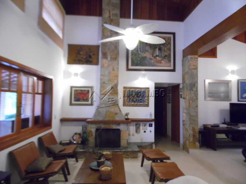Conheça sala de lareira do imóvel - Casa Para Venda ou Aluguel no Condomínio Itaembú - Sítio da Moenda - Itatiba - SP - FCCN30239 - 6 sala de lareira - Casa Para Venda ou Aluguel no Condomínio Itaembú - Sítio da Moenda - Itatiba - SP - FCCN30239 - 6