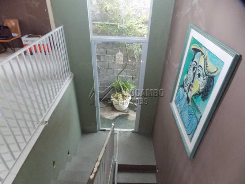 Conheça Acesso a parte inferior do imóvel - Casa 3 quartos à venda Itatiba,SP - R$ 380.000 - FCCA30907 - 12 Acesso a parte inferior - Casa 3 quartos à venda Itatiba,SP - R$ 380.000 - FCCA30907 - 12