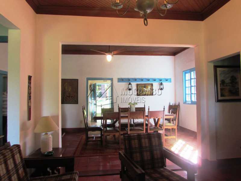 Conheça Sala do imóvel - Sítio à venda Itatiba,SP - R$ 1.500.000 - FCSI30002 - 8 Sala - Sítio à venda Itatiba,SP - R$ 1.500.000 - FCSI30002 - 8