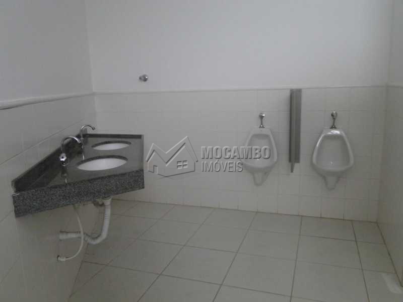 Conheça Vestiários do imóvel - Galpão 2436m² para alugar Itatiba,SP - R$ 30.000 - FCGA00118 - 18 Vestiários - Galpão 2436m² para alugar Itatiba,SP - R$ 30.000 - FCGA00118 - 18