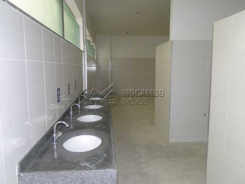 Conheça Vestiários do imóvel - Galpão 2436m² para alugar Itatiba,SP - R$ 30.000 - FCGA00118 - 20 Vestiários - Galpão 2436m² para alugar Itatiba,SP - R$ 30.000 - FCGA00118 - 20