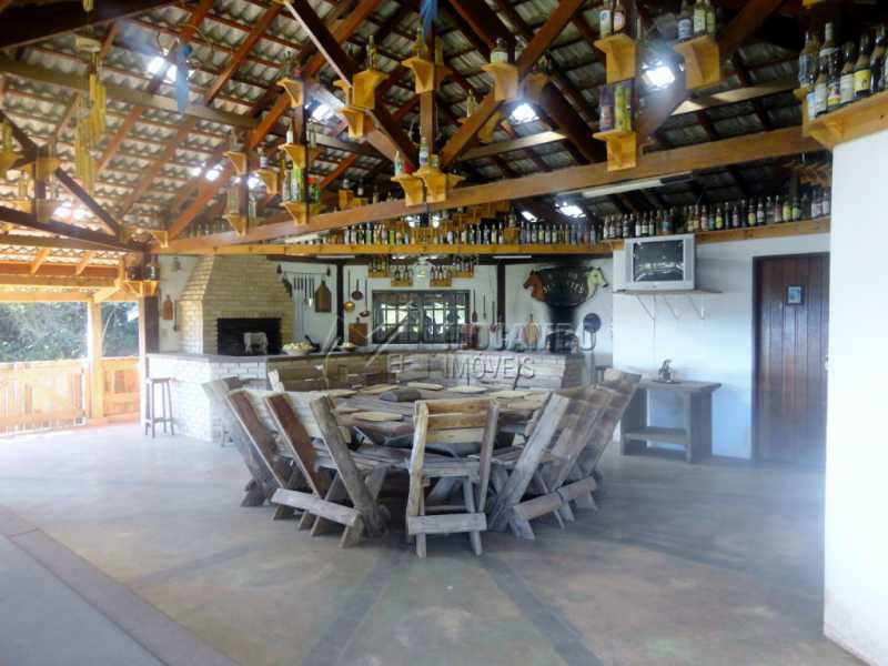 Conheça Salão de festas do imóvel - Chácara 4000m² à venda Itatiba,SP - R$ 1.600.000 - FCCH20044 - 1 Salão de festas - Chácara 4000m² à venda Itatiba,SP - R$ 1.600.000 - FCCH20044 - 1