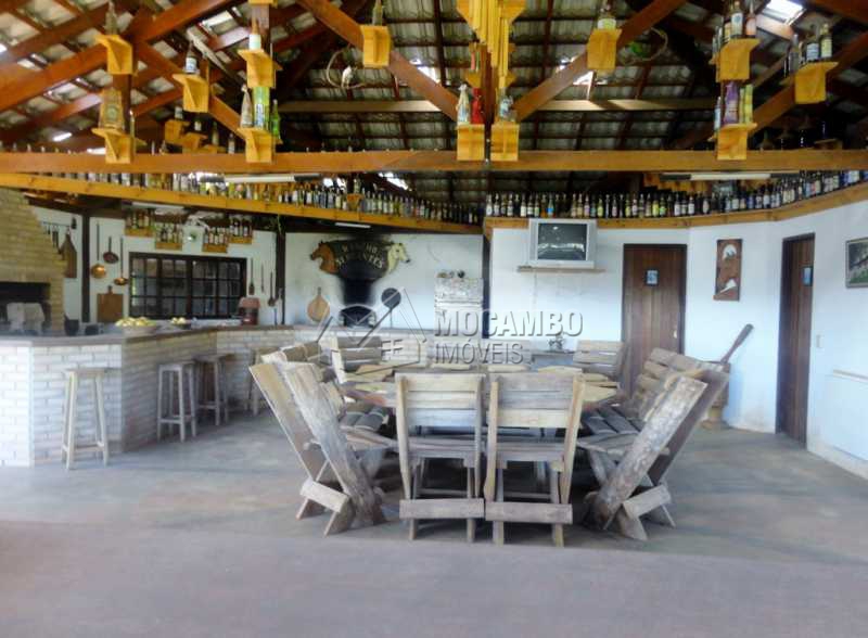 Conheça Salão de festas do imóvel - Chácara 4000m² à venda Itatiba,SP - R$ 1.600.000 - FCCH20044 - 3 Salão de festas - Chácara 4000m² à venda Itatiba,SP - R$ 1.600.000 - FCCH20044 - 3
