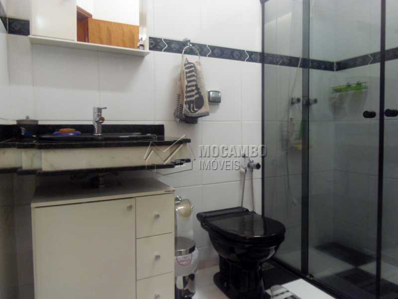 Conheça Banheiro Suíte do imóvel - Casa À Venda no Condomínio Ville Chamonix - Jardim Nossa Senhora das Graças - Itatiba - SP - FCCN30267 - 14 Banheiro Suíte - Casa À Venda no Condomínio Ville Chamonix - Jardim Nossa Senhora das Graças - Itatiba - SP - FCCN30267 - 14