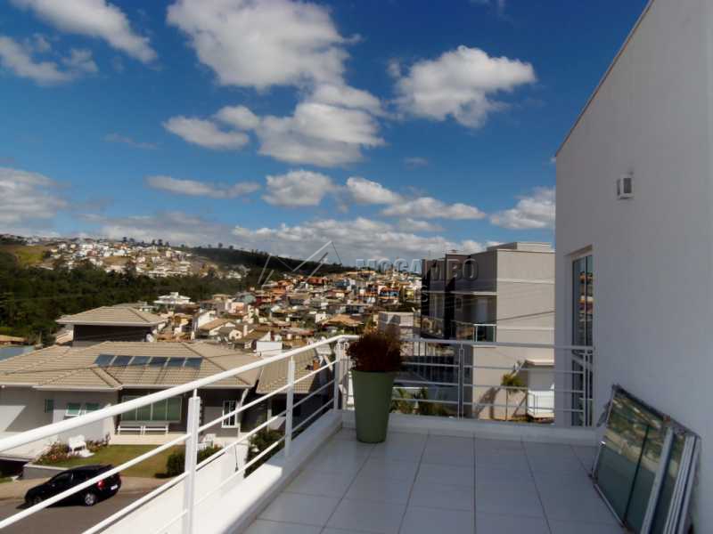 Conheça Sacada Suite do imóvel - Casa em Condominio À Venda - Itatiba - SP - Residencial Fazenda Serrinha - FCCN30276 - 14 Sacada Suite - Casa em Condominio À Venda - Itatiba - SP - Residencial Fazenda Serrinha - FCCN30276 - 14
