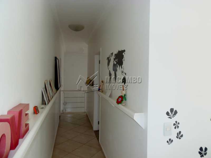 Conheça Corredor do imóvel - Casa em Condominio À Venda - Itatiba - SP - Residencial Fazenda Serrinha - FCCN30276 - 25 Corredor - Casa em Condominio À Venda - Itatiba - SP - Residencial Fazenda Serrinha - FCCN30276 - 25