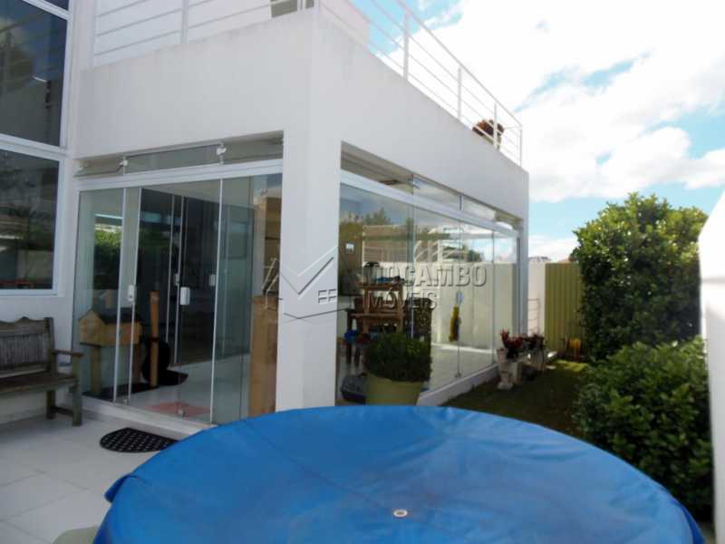 Conheça Fundos do imóvel - Casa em Condominio À Venda - Itatiba - SP - Residencial Fazenda Serrinha - FCCN30276 - 26 Fundos - Casa em Condominio À Venda - Itatiba - SP - Residencial Fazenda Serrinha - FCCN30276 - 26