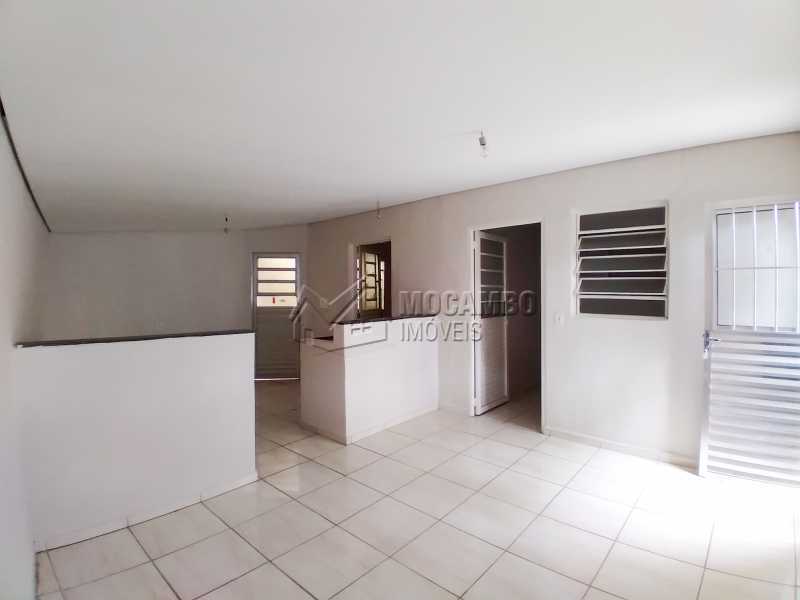 Conheça Sala/Cozinha do imóvel - Casa 2 quartos para alugar Itatiba,SP Centro - R$ 750 - FCCA20809 - 3 Sala/Cozinha - Casa 2 quartos para alugar Itatiba,SP Centro - R$ 750 - FCCA20809 - 3