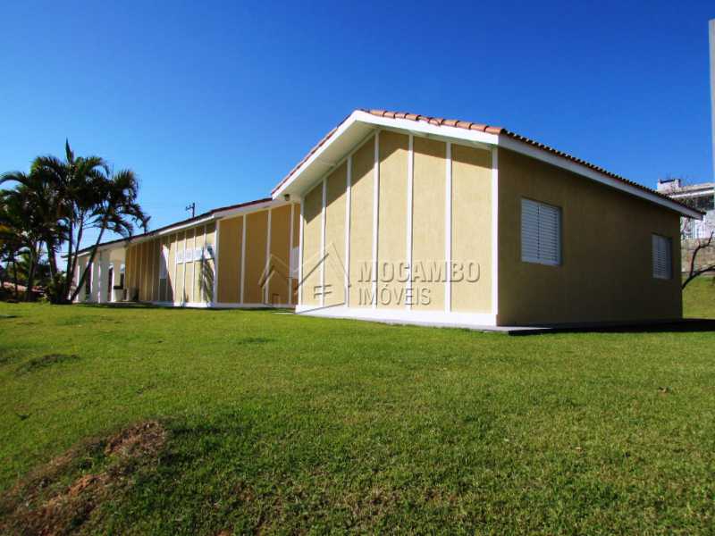 Conheça Fundos do imóvel - Casa À Venda no Condomínio Ville Chamonix - Jardim Nossa Senhora das Graças - Itatiba - SP - FCCN30281 - 8 Fundos - Casa À Venda no Condomínio Ville Chamonix - Jardim Nossa Senhora das Graças - Itatiba - SP - FCCN30281 - 8