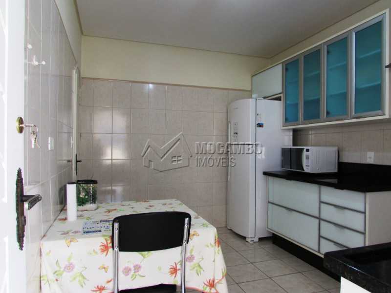 Conheça Cozinha do imóvel - Casa À Venda no Condomínio Ville Chamonix - Jardim Nossa Senhora das Graças - Itatiba - SP - FCCN30281 - 11 Cozinha - Casa À Venda no Condomínio Ville Chamonix - Jardim Nossa Senhora das Graças - Itatiba - SP - FCCN30281 - 11