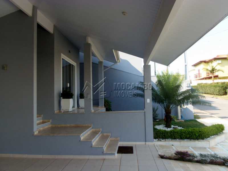 Conheça Garagem Coberta do imóvel - Casa em Condominio À Venda - Itatiba - SP - Residencial Fazenda Serrinha - FCCN30282 - 29 Garagem Coberta - Casa em Condominio À Venda - Itatiba - SP - Residencial Fazenda Serrinha - FCCN30282 - 29
