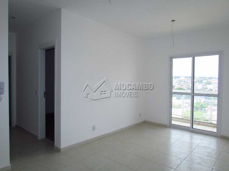 Conheça Sala tv c/ sacada do imóvel - Apartamento Condomínio Edifício Jardim Nice, Itatiba, Jardim Nice, SP Para Venda e Aluguel, 2 Quartos, 60m² - FCAP20587 - 16 Sala tv c/ sacada - Apartamento Condomínio Edifício Jardim Nice, Itatiba, Jardim Nice, SP Para Venda e Aluguel, 2 Quartos, 60m² - FCAP20587 - 16