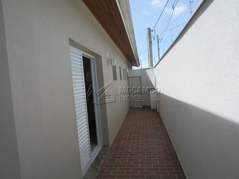 Conheça Lateral do imóvel - Casa 3 quartos à venda Itatiba,SP Nova Itatiba - R$ 730.000 - FCCA31004 - 17 Lateral - Casa 3 quartos à venda Itatiba,SP Nova Itatiba - R$ 730.000 - FCCA31004 - 17