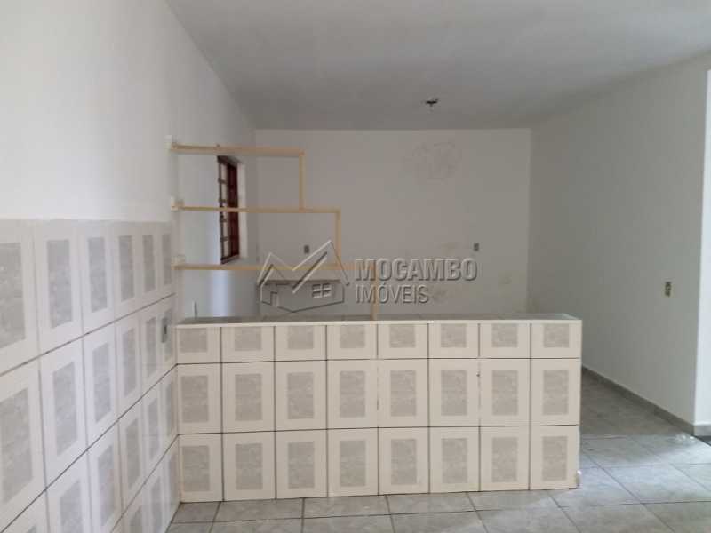 Conheça Sala do imóvel - Casa 2 quartos para alugar Itatiba,SP - R$ 800 - FCCA20888 - 3 Sala - Casa 2 quartos para alugar Itatiba,SP - R$ 800 - FCCA20888 - 3