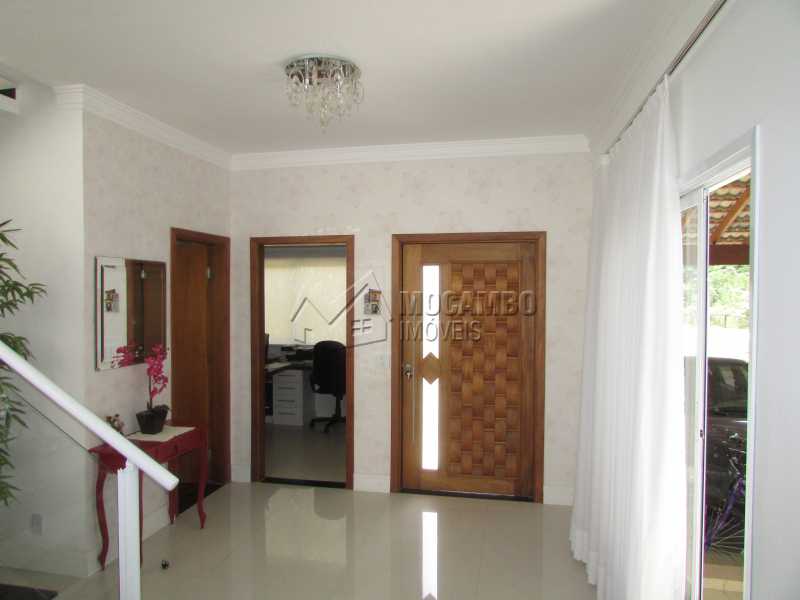 Conheça Hall de entrada do imóvel - Casa em Condomínio Bosque dos Pires, Rodovia Alkindar Monteiro Junqueira,Itatiba, Bairro Sítio da Moenda, SP À Venda, 4 Quartos, 358m² - FCCN40100 - 27 Hall de entrada - Casa em Condomínio Bosque dos Pires, Rodovia Alkindar Monteiro Junqueira,Itatiba, Bairro Sítio da Moenda, SP À Venda, 4 Quartos, 358m² - FCCN40100 - 27