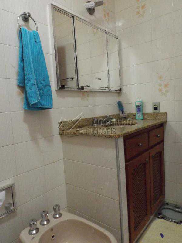 Conheça Banheiro Suíte do imóvel - Casa Itatiba, Jardim Salessi, SP À Venda, 4 Quartos, 250m² - FCCA40110 - 6 Banheiro Suíte - Casa Itatiba, Jardim Salessi, SP À Venda, 4 Quartos, 250m² - FCCA40110 - 6