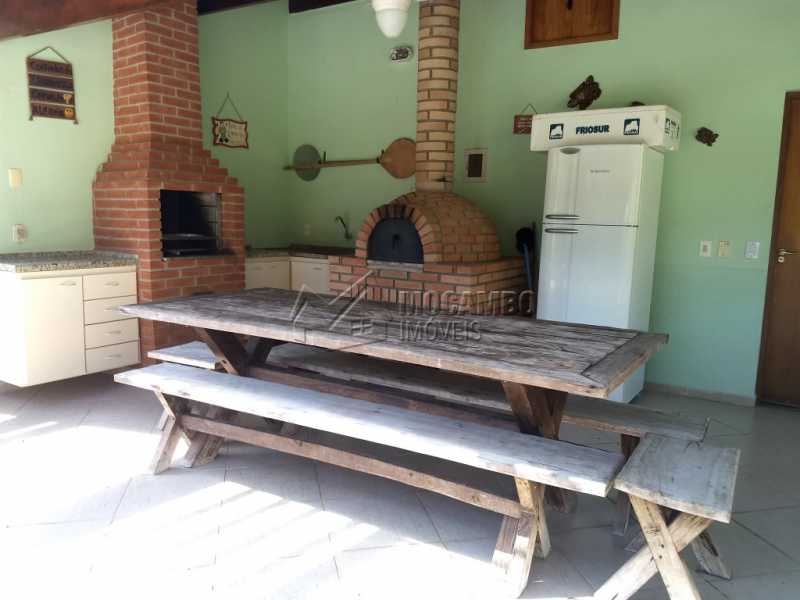 Conheça Área de Churrasqueira do imóvel - Casa Para Alugar no Condomínio Capela do Barreiro - Capela do Barreiro - Itatiba - SP - FCCN30317 - 20 Área de Churrasqueira - Casa Para Alugar no Condomínio Capela do Barreiro - Capela do Barreiro - Itatiba - SP - FCCN30317 - 20