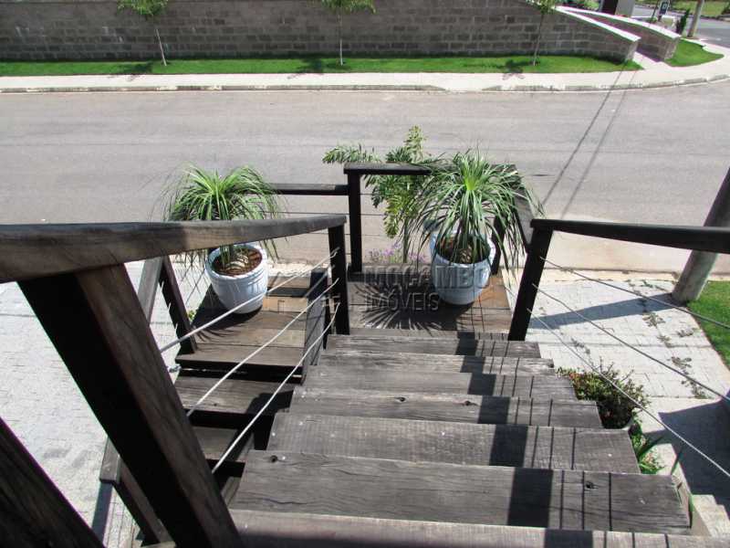 Conheça Acesso externo Sala do imóvel - Casa em Condomínio 3 quartos à venda Itatiba,SP - R$ 1.200.000 - FCCN30319 - 4 Acesso externo Sala - Casa em Condomínio 3 quartos à venda Itatiba,SP - R$ 1.200.000 - FCCN30319 - 4