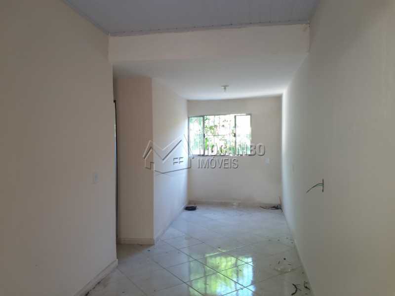 Conheça Sala do imóvel - Casa 2 Quartos Para Alugar Itatiba,SP Centro - R$ 1.000 - FCCA20935 - 3 Sala - Casa 2 Quartos Para Alugar Itatiba,SP Centro - R$ 1.000 - FCCA20935 - 3