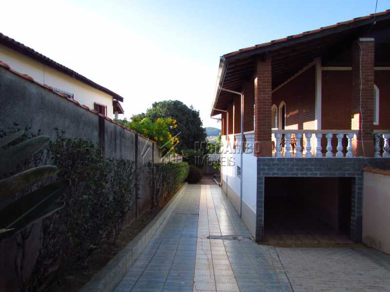 Conheça Entrada do imóvel - Casa em Condominio À Venda - Itatiba - SP - Bairro Itapema - FCCN40106 - 4 Entrada - Casa em Condominio À Venda - Itatiba - SP - Bairro Itapema - FCCN40106 - 4