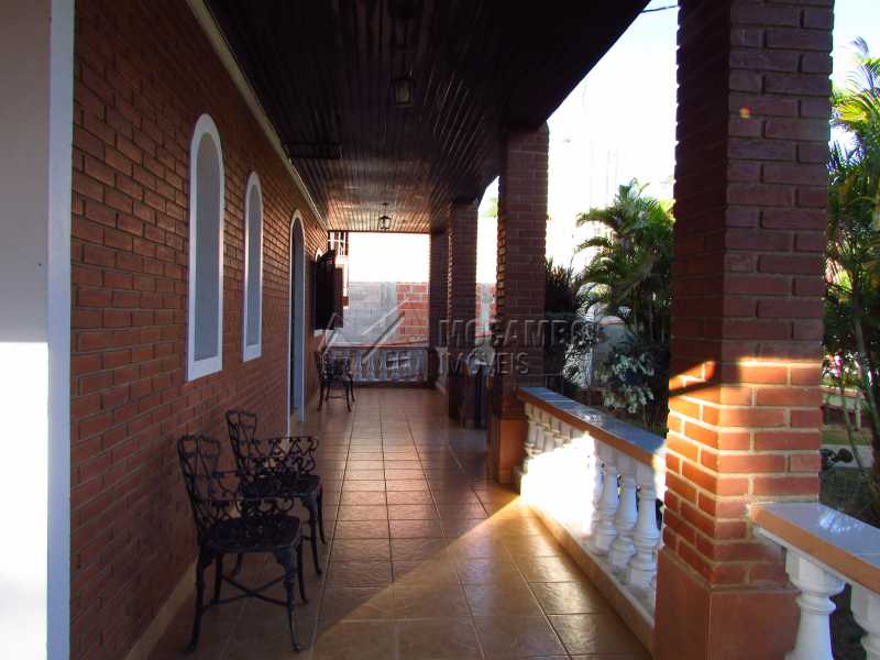 Conheça Varanda do imóvel - Casa em Condominio À Venda - Itatiba - SP - Bairro Itapema - FCCN40106 - 15 Varanda - Casa em Condominio À Venda - Itatiba - SP - Bairro Itapema - FCCN40106 - 15