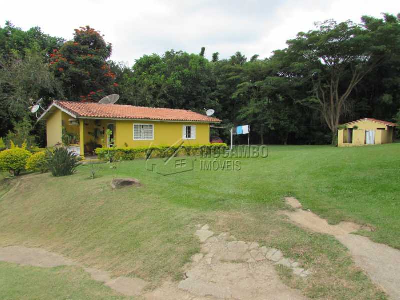 Conheça Acesso principal/Casa caseiro do imóvel - Sítio 193600m² à venda Itatiba,SP - R$ 2.500.000 - FCSI30003 - 3 Acesso principal/Casa caseiro - Sítio 193600m² à venda Itatiba,SP - R$ 2.500.000 - FCSI30003 - 3