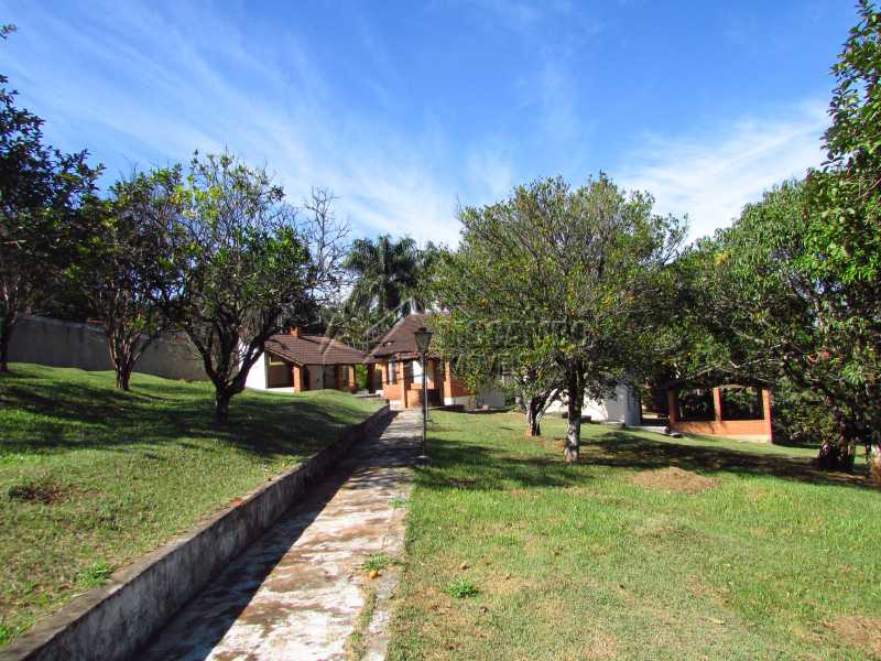 Conheça Lateral do imóvel - Casa em Condomínio Sítio da Moenda, Itatiba, Bairro Sítio da Moenda, SP À Venda, 4 Quartos - FCCN40108 - 16 Lateral - Casa em Condomínio Sítio da Moenda, Itatiba, Bairro Sítio da Moenda, SP À Venda, 4 Quartos - FCCN40108 - 16