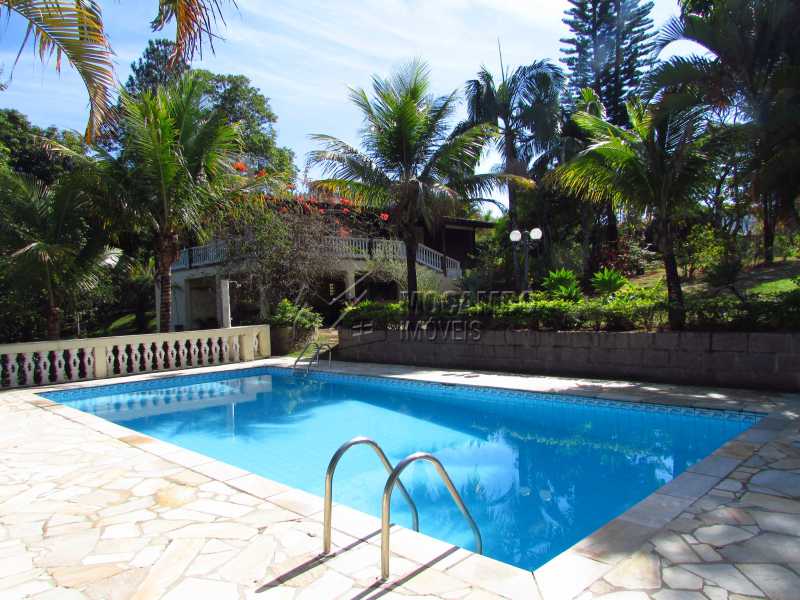 Conheça Vista da piscina para casa do imóvel - Casa em Condomínio 5 quartos à venda Itatiba,SP - R$ 950.000 - FCCN50020 - 1 Vista da piscina para casa - Casa em Condomínio 5 quartos à venda Itatiba,SP - R$ 950.000 - FCCN50020 - 1