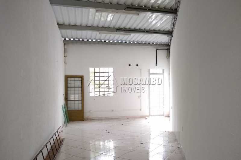 Conheça Estoque do imóvel - Loja 40m² para alugar Itatiba,SP - R$ 1.600 - FCLJ00048 - 9 Estoque - Loja 40m² para alugar Itatiba,SP - R$ 1.600 - FCLJ00048 - 9
