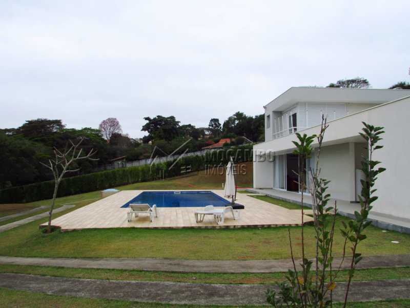 Conheça Vista da piscina do imóvel - Casa Para Alugar no Condomínio Morada das Fontes - Jardim das Laranjeiras - Itatiba - SP - FCCN30341 - 1 Vista da piscina - Casa Para Alugar no Condomínio Morada das Fontes - Jardim das Laranjeiras - Itatiba - SP - FCCN30341 - 1