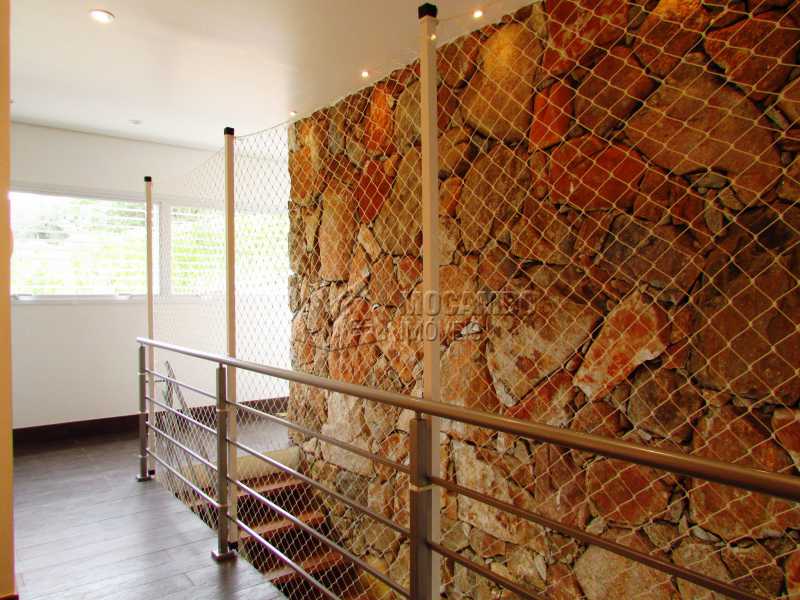 Conheça Parede de pedras do imóvel - Casa Para Alugar no Condomínio Morada das Fontes - Jardim das Laranjeiras - Itatiba - SP - FCCN30341 - 19 Parede de pedras - Casa Para Alugar no Condomínio Morada das Fontes - Jardim das Laranjeiras - Itatiba - SP - FCCN30341 - 19