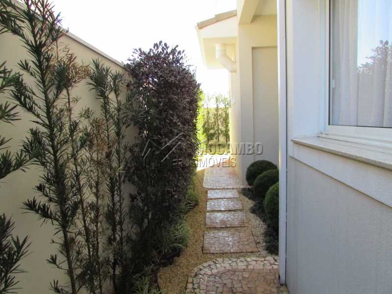 Conheça Lateral do imóvel - Casa em Condomínio 4 quartos à venda Itatiba,SP - R$ 1.600.000 - FCCN40114 - 30 Lateral - Casa em Condomínio 4 quartos à venda Itatiba,SP - R$ 1.600.000 - FCCN40114 - 30