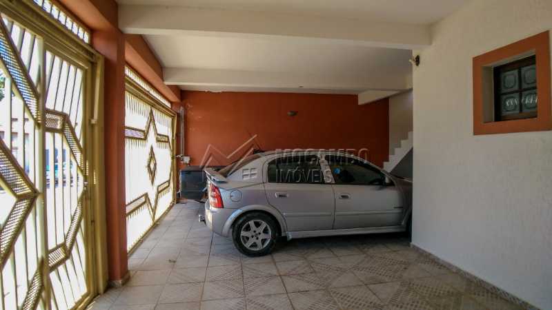 Conheça Garagem 3 Carros do imóvel - Casa À Venda - Giardino D´ Itália - Itatiba - SP - FCCA31111 - 7 Garagem 3 Carros - Casa À Venda - Giardino D´ Itália - Itatiba - SP - FCCA31111 - 7