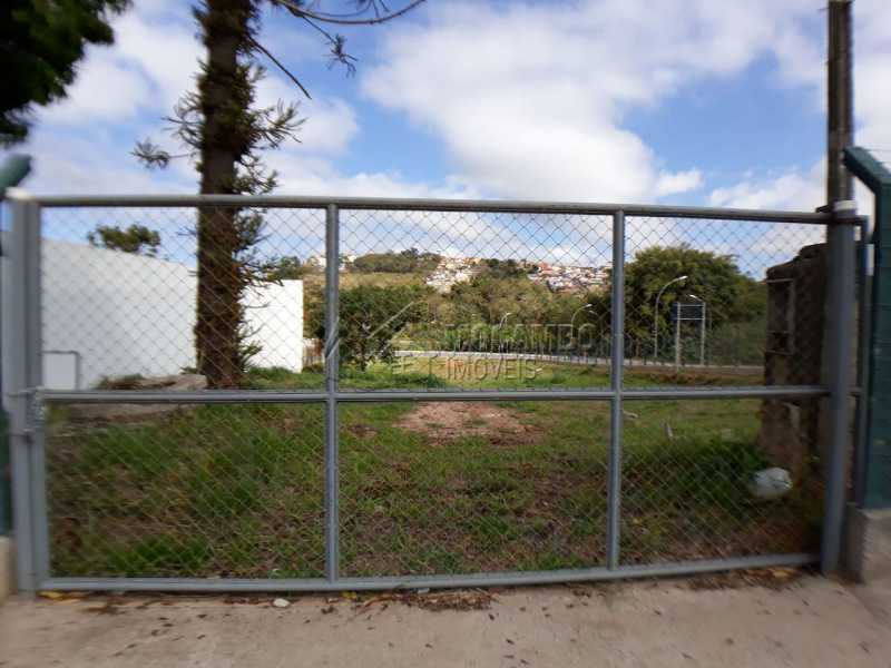 Conheça Terreno 2045 m2 portão do imóvel - Terreno 2045m² à venda Itatiba,SP - R$ 2.000.000 - FCMF00111 - 1 Terreno 2045 m2 portão - Terreno 2045m² à venda Itatiba,SP - R$ 2.000.000 - FCMF00111 - 1