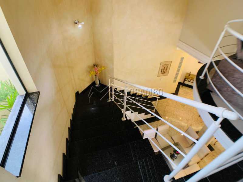Conheça Escada do imóvel - Casa 3 quartos à venda Itatiba,SP - R$ 720.000 - FCCA31137 - 22 Escada - Casa 3 quartos à venda Itatiba,SP - R$ 720.000 - FCCA31137 - 22