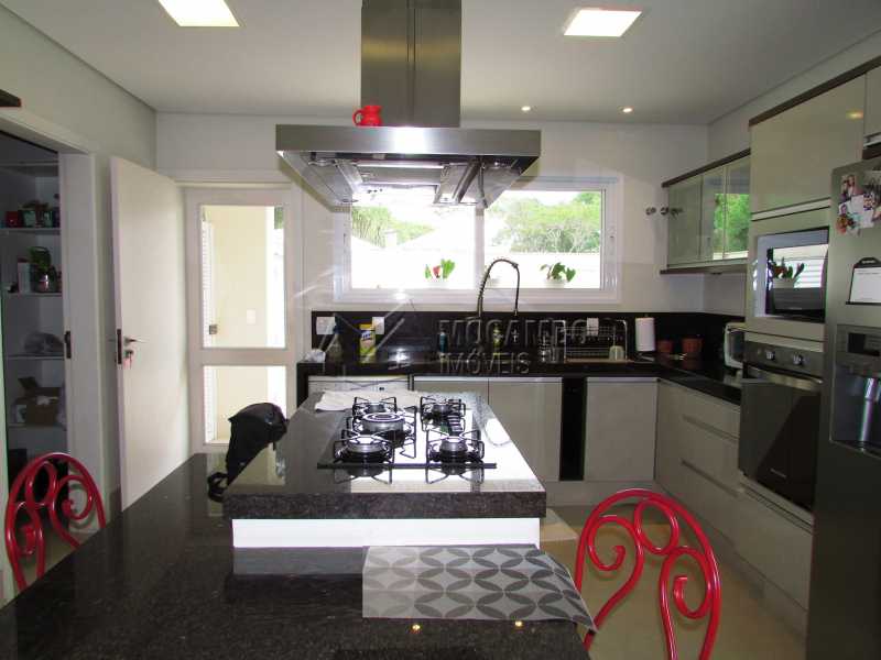 Conheça Cozinha do imóvel - Casa Para Alugar no Condomínio Morada das Fontes - Jardim das Laranjeiras - Itatiba - SP - FCCN30362 - 12 Cozinha - Casa Para Alugar no Condomínio Morada das Fontes - Jardim das Laranjeiras - Itatiba - SP - FCCN30362 - 12