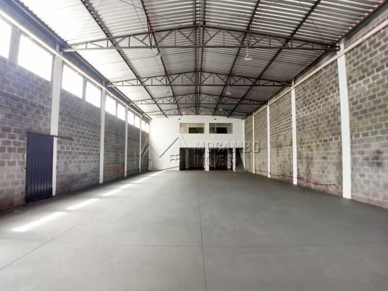 Conheça Área Interna do imóvel - Galpão Itatiba, Jardim das Nações, SP Para Alugar, 466m² - FCGA00149 - 3 Área Interna - Galpão Itatiba, Jardim das Nações, SP Para Alugar, 466m² - FCGA00149 - 3