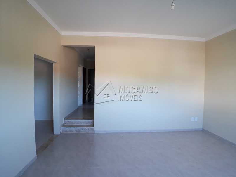 Conheça Sala do imóvel - Casa em Condomínio 3 Quartos Para Venda e Aluguel Itatiba,SP - R$ 2.400 - CD30026 - 4 Sala - Casa em Condomínio 3 Quartos Para Venda e Aluguel Itatiba,SP - R$ 2.400 - CD30026 - 4