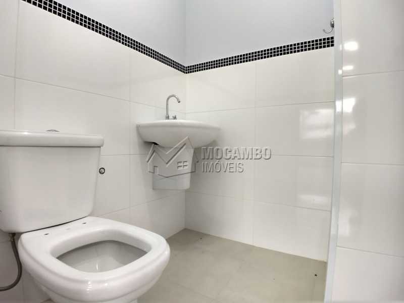 Conheça Banheiro Social do imóvel - Sala Comercial 44m² para alugar Itatiba,SP - R$ 1.120 - FCSL00167 - 8 Banheiro Social - Sala Comercial 44m² para alugar Itatiba,SP - R$ 1.120 - FCSL00167 - 8