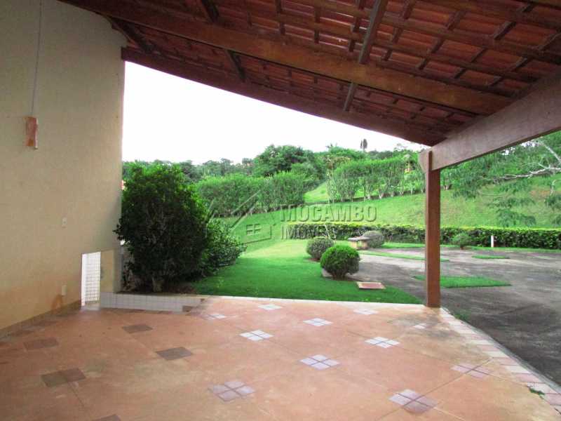 Conheça Vagas cobertas do imóvel - Casa Para Alugar no Condomínio Itaembú - Sítio da Moenda - Itatiba - SP - FCCN60006 - 23 Vagas cobertas - Casa Para Alugar no Condomínio Itaembú - Sítio da Moenda - Itatiba - SP - FCCN60006 - 23