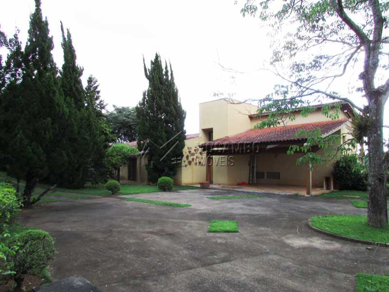 Conheça Quintal amplo do imóvel - Casa Para Alugar no Condomínio Itaembú - Sítio da Moenda - Itatiba - SP - FCCN60006 - 28 Quintal amplo - Casa Para Alugar no Condomínio Itaembú - Sítio da Moenda - Itatiba - SP - FCCN60006 - 28