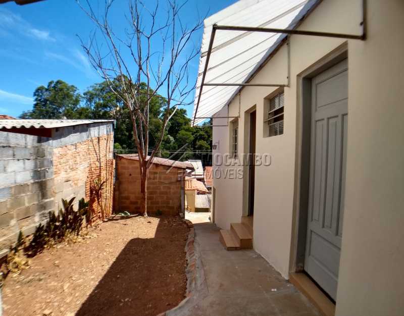 Conheça Quintal edícula do imóvel - Casa Para Alugar - Itatiba - SP - Centro - FCCA21122 - 18 Quintal edícula - Casa Para Alugar - Itatiba - SP - Centro - FCCA21122 - 18