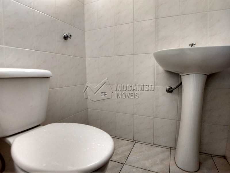 Conheça Banheiro de Apoio do imóvel - Apartamento 3 quartos para alugar Itatiba,SP - R$ 1.200 - FCAP30461 - 13 Banheiro de Apoio - Apartamento 3 quartos para alugar Itatiba,SP - R$ 1.200 - FCAP30461 - 13