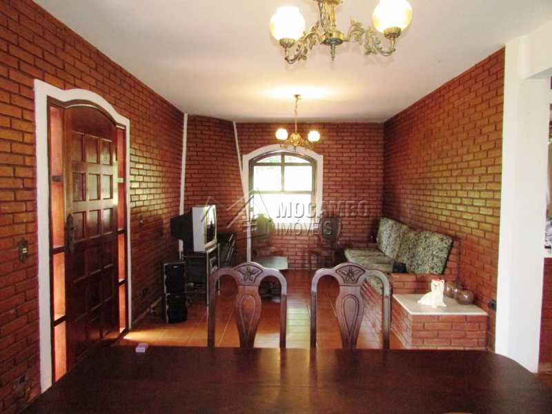 Conheça Sala de lareira do imóvel - Casa Para Alugar no Condomínio Ville Chamonix - Jardim Nossa Senhora das Graças - Itatiba - SP - FCCN30370 - 5 Sala de lareira - Casa Para Alugar no Condomínio Ville Chamonix - Jardim Nossa Senhora das Graças - Itatiba - SP - FCCN30370 - 5