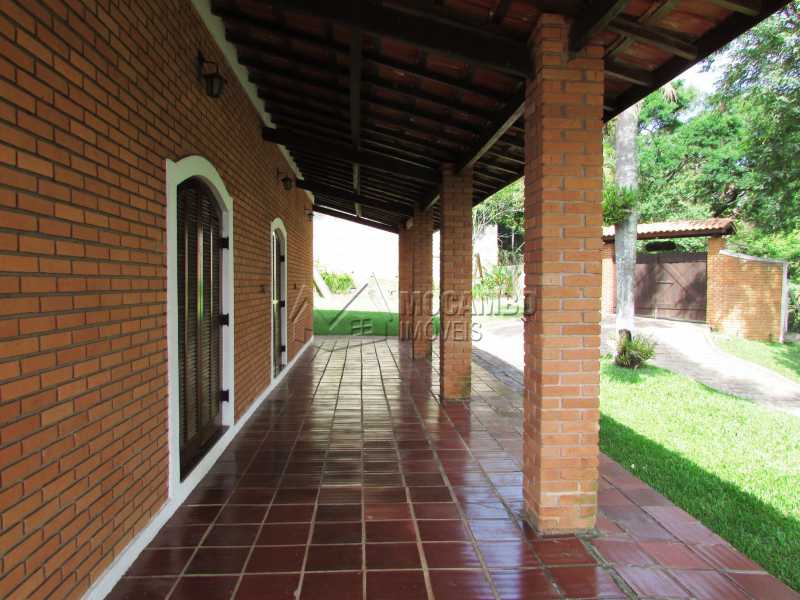 Conheça Varanda do imóvel - Casa Para Alugar no Condomínio Ville Chamonix - Jardim Nossa Senhora das Graças - Itatiba - SP - FCCN30370 - 12 Varanda - Casa Para Alugar no Condomínio Ville Chamonix - Jardim Nossa Senhora das Graças - Itatiba - SP - FCCN30370 - 12